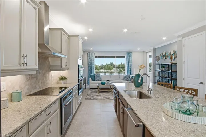 4578 Arboretum Cir 202, Naples, Florida 34112