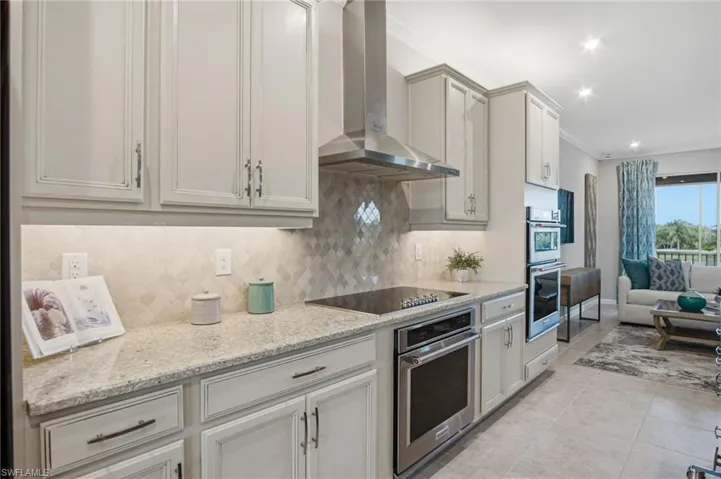 4578 Arboretum Cir 202, Naples, Florida 34112