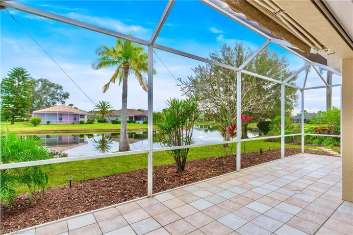 11239  Lakeland  CIR, Fort Myers, FL 33913