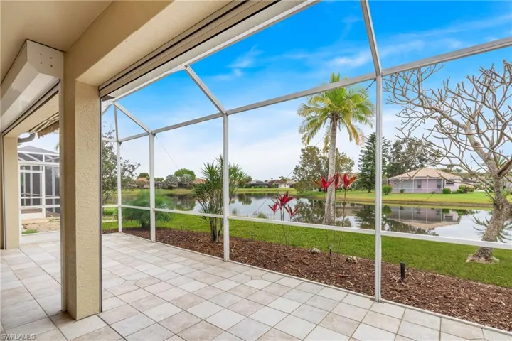 11239  Lakeland  CIR, Fort Myers, FL 33913