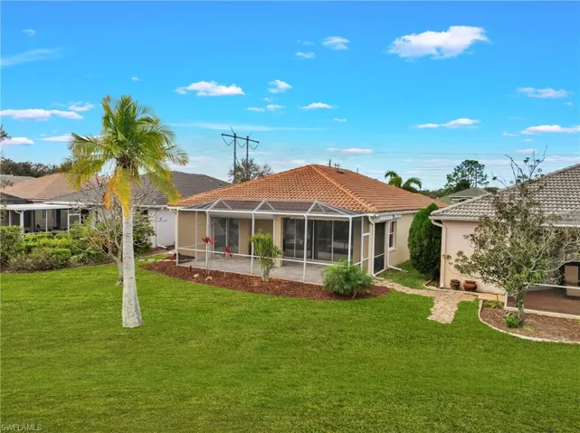 11239  Lakeland  CIR, Fort Myers, FL 33913