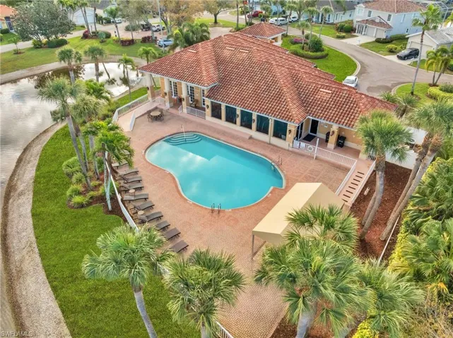 11239  Lakeland  CIR, Fort Myers, FL 33913