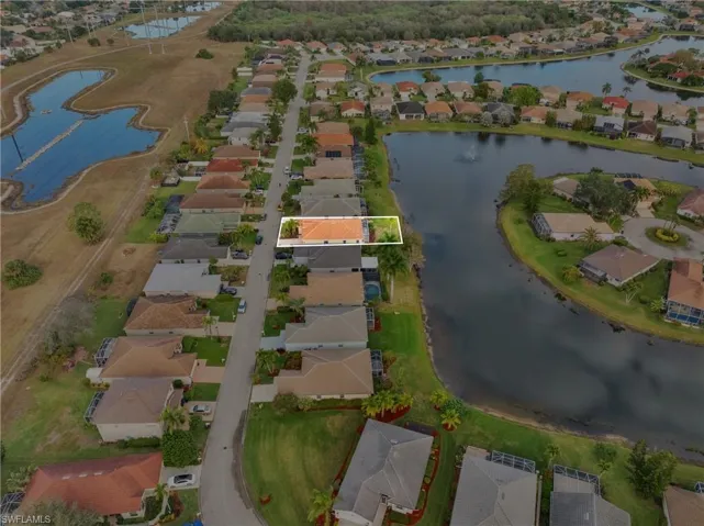 11239  Lakeland  CIR, Fort Myers, FL 33913