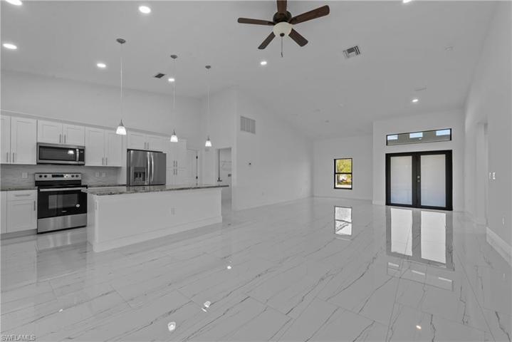 7871  16th  PL, LABELLE, FL 33935