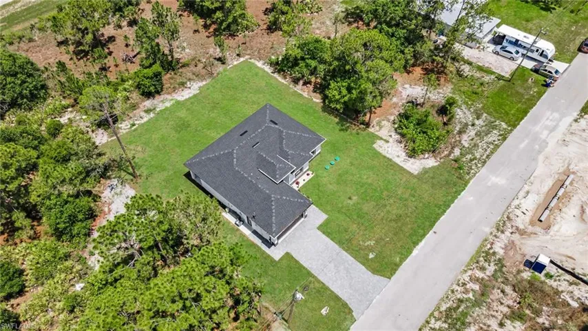 Aerial view of property and surrounding area