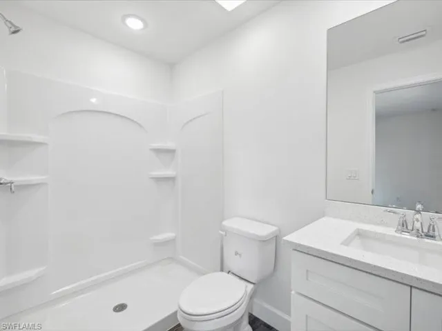 315 NW 18th  TER, Cape Coral, FL 33993