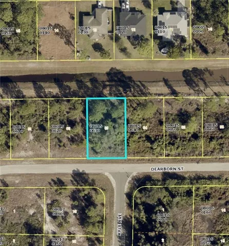 1053 Dearborn St, Lehigh Acres, Florida 33974