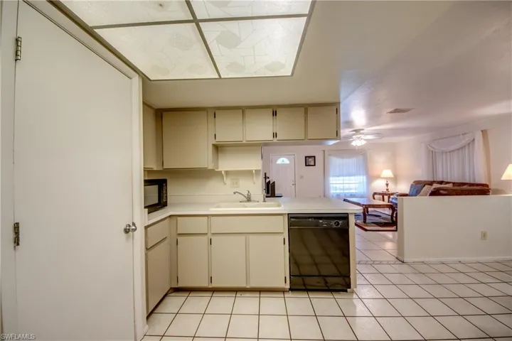 3421/3423 Skyline Blvd, Cape Coral, Florida 33914
