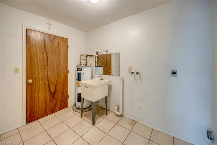 3421/3423 Skyline Blvd, Cape Coral, Florida 33914