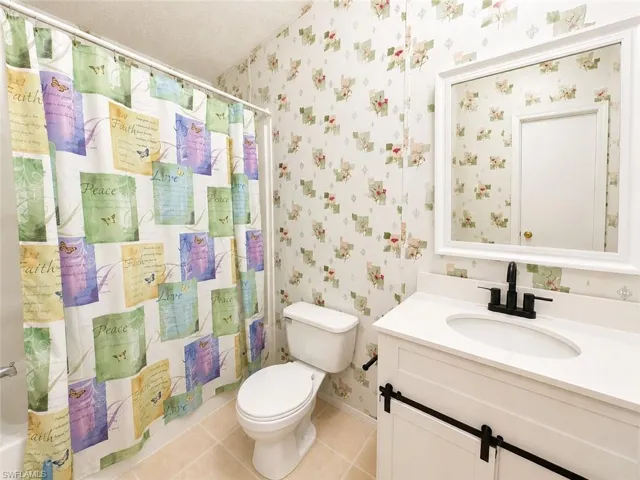 8269  Penny  DR, North Fort Myers, FL 33917