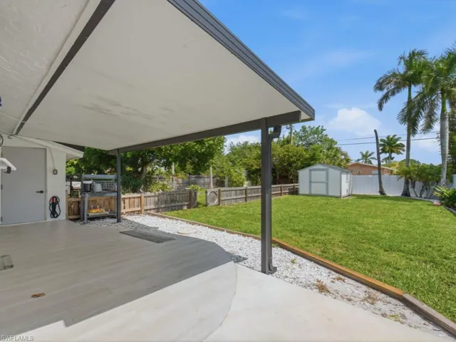 3577 Hibiscus Ave, Naples, Florida 34104