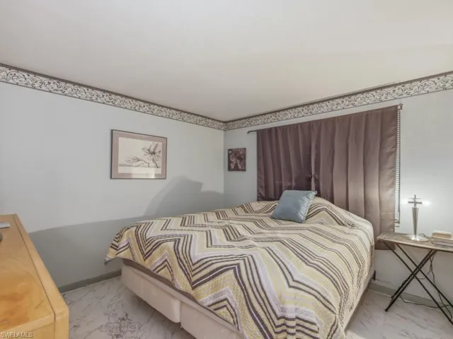 3577 Hibiscus Ave, Naples, Florida 34104