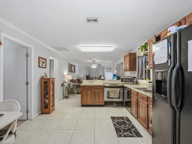 3577 Hibiscus Ave, Naples, Florida 34104
