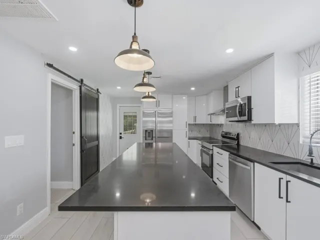 3577 Hibiscus Ave, Naples, Florida 34104