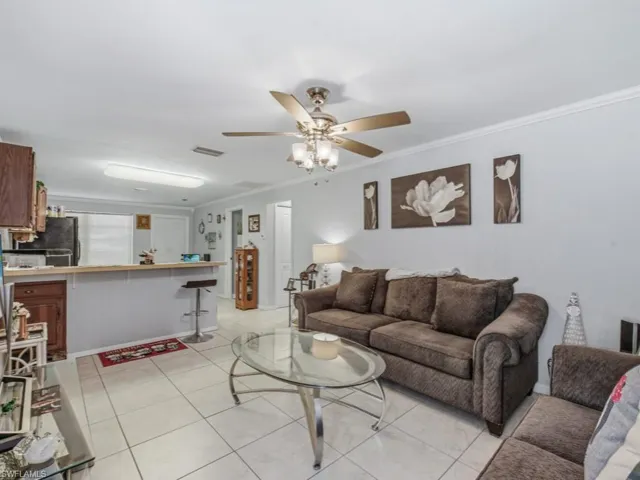 3577 Hibiscus Ave, Naples, Florida 34104