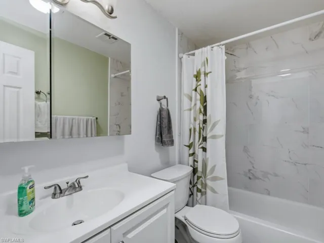 3577 Hibiscus Ave, Naples, Florida 34104