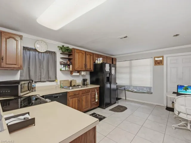 3577 Hibiscus Ave, Naples, Florida 34104