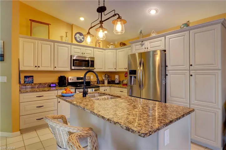Kitchen South Side