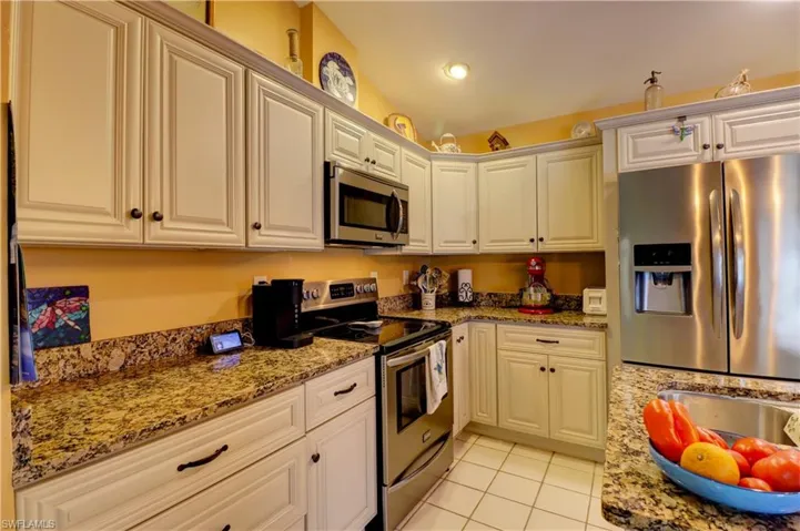 Kitchen South Side