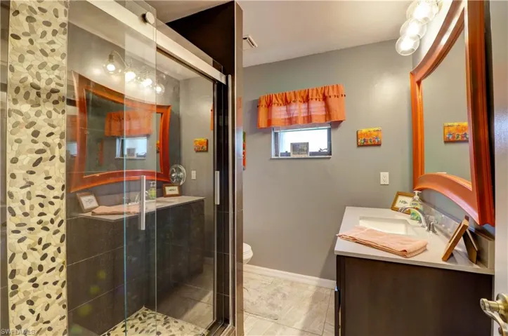 Guest Bath South Side
