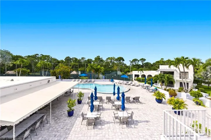 4718 Via Carmen, Naples, Florida 34105