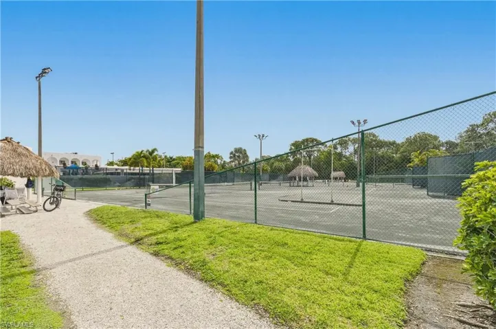 4718 Via Carmen, Naples, Florida 34105