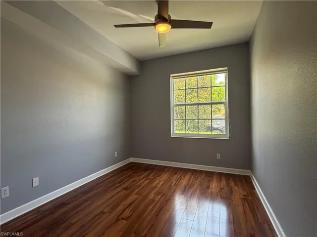 359 Dover Pl 101, Naples, Florida 34104