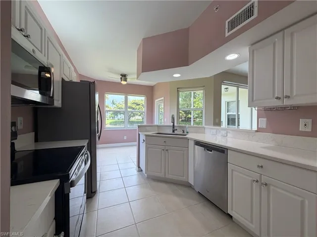 359 Dover Pl 101, Naples, Florida 34104
