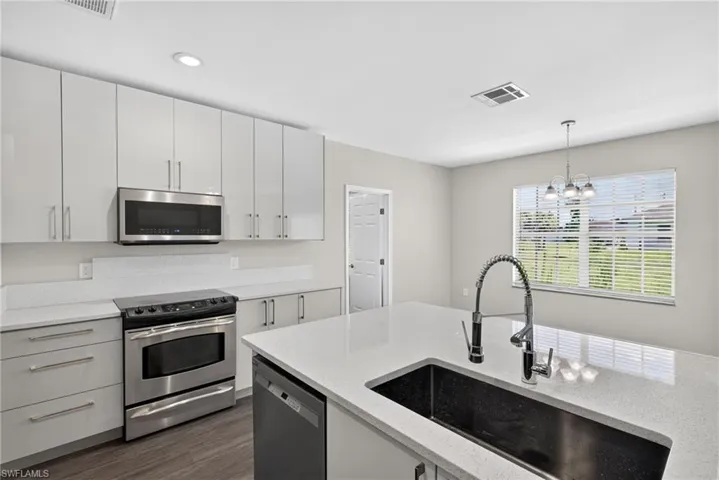 3900 4th St Sw, Lehigh Acres, Florida 33976