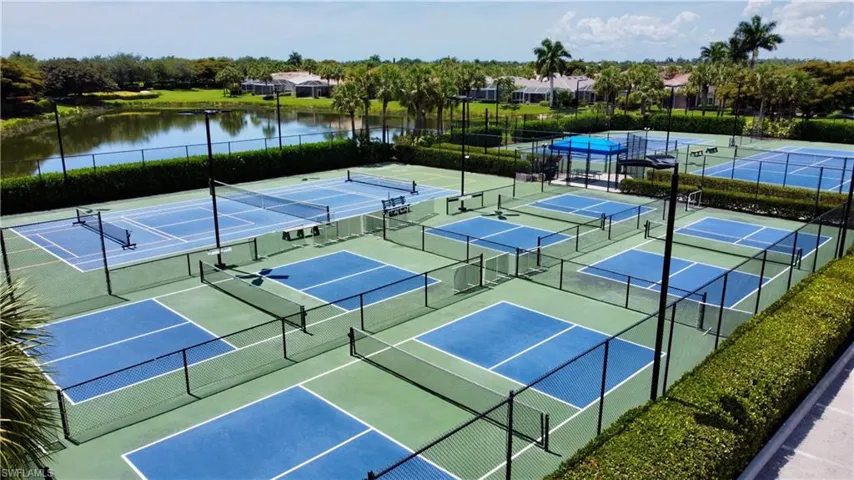 1814 Cayon Ct, Cape Coral, Florida 33991