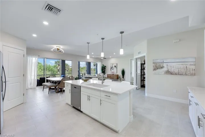 273  Indies E DR, Naples, FL 34114