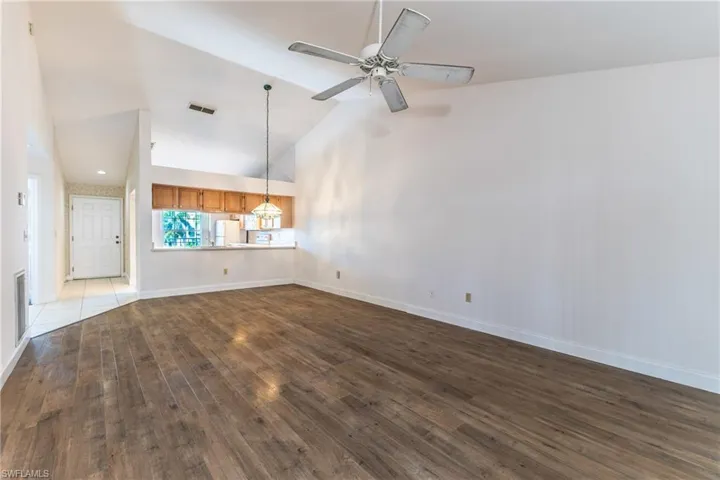 1427 Sw 47th Ter 202, Cape Coral, Florida 33914