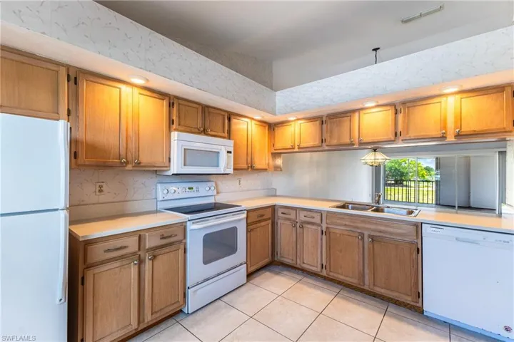 1427 Sw 47th Ter 202, Cape Coral, Florida 33914