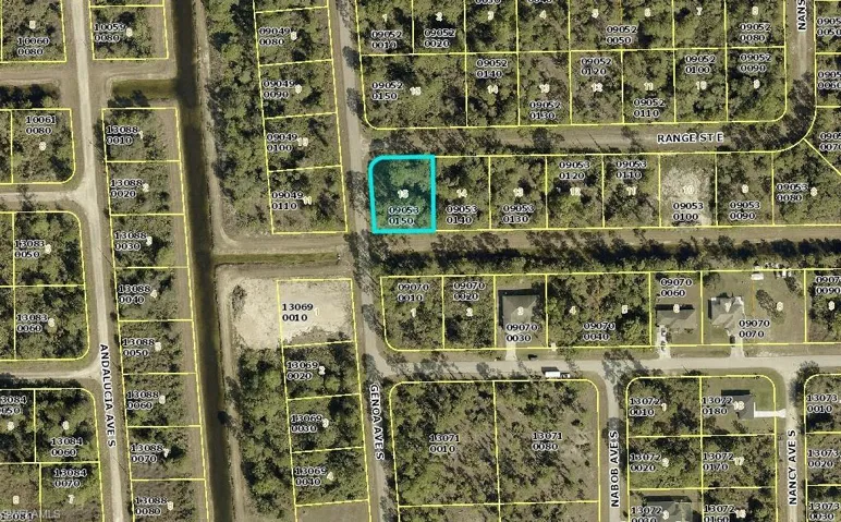 1106 Range St E, Lehigh Acres, Florida 33974