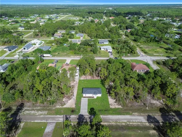 712  Burns S AVE, Lehigh Acres, FL 33974