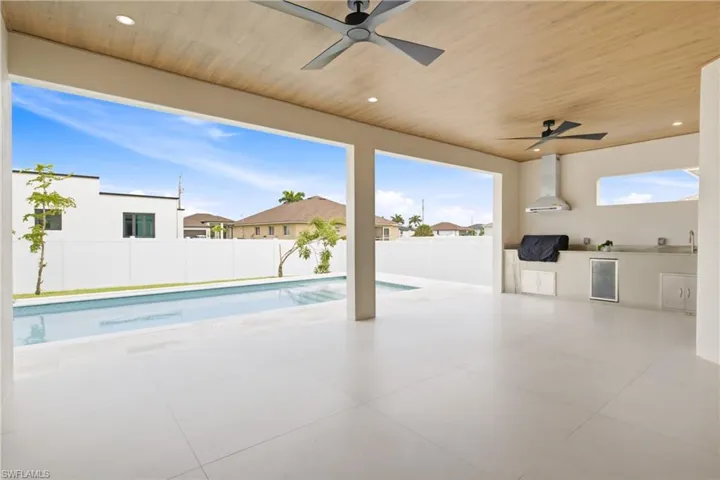 114 Sw 36th Pl, Cape Coral, Florida 33991