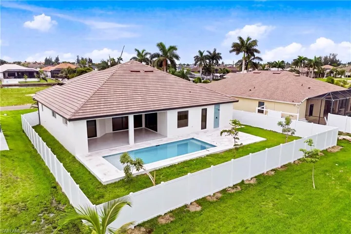 114 Sw 36th Pl, Cape Coral, Florida 33991