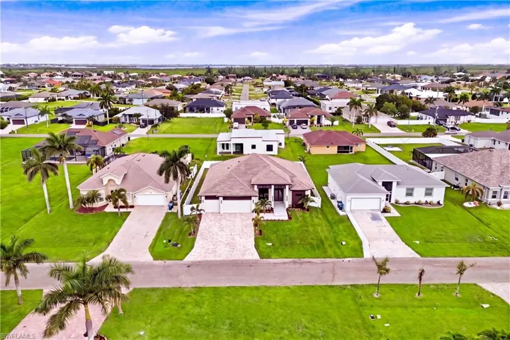 114 Sw 36th Pl, Cape Coral, Florida 33991