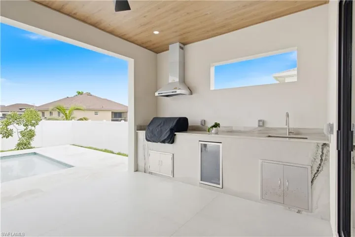 114 Sw 36th Pl, Cape Coral, Florida 33991