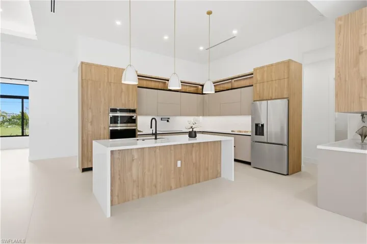 114 Sw 36th Pl, Cape Coral, Florida 33991