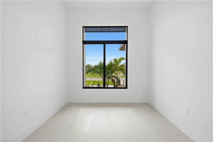 114 Sw 36th Pl, Cape Coral, Florida 33991