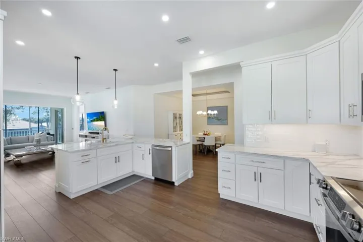 1826  Seville  BLVD, Naples, FL 34109