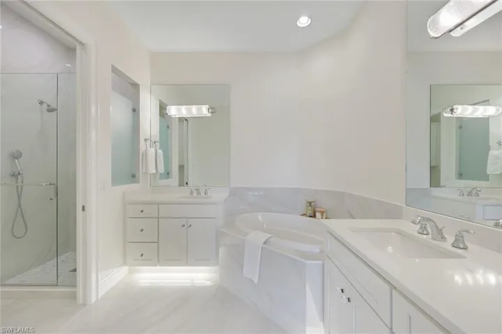 1826  Seville  BLVD, Naples, FL 34109