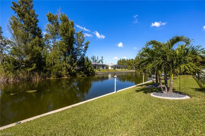 2626 Sw 4th Pl, Cape Coral, Florida 33914