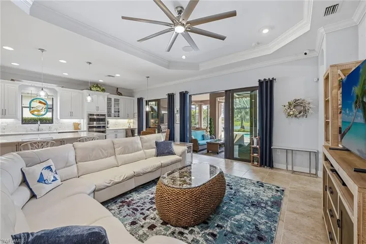 9531 Campanile Cir, Naples, Florida 34114