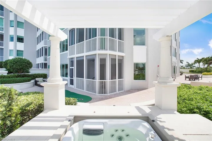 Private Hot Tub