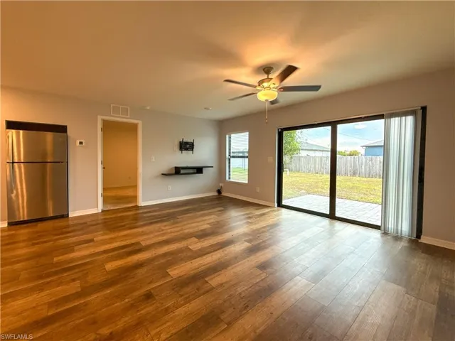 3010 Ne 6th Pl, Cape Coral, Florida 33909
