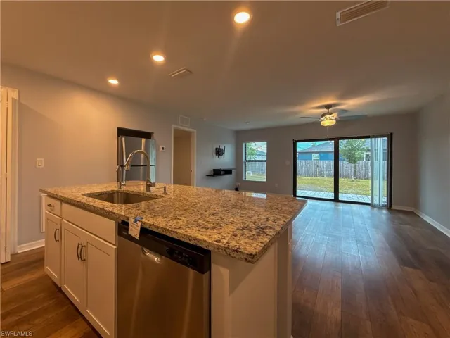 3010 Ne 6th Pl, Cape Coral, Florida 33909