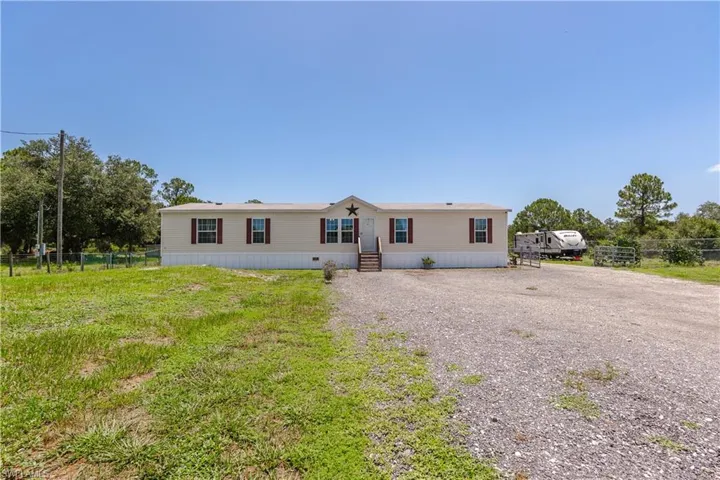 585 Lindero St, Clewiston, Florida 33440