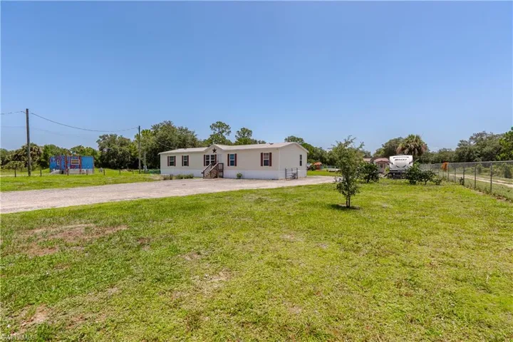 585 Lindero St, Clewiston, Florida 33440